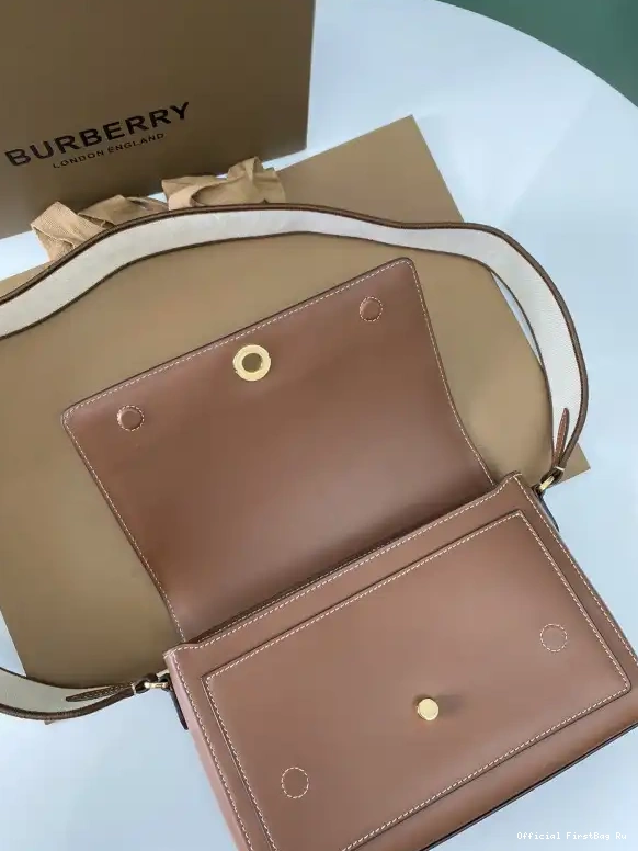 Official First Bag Ru Bag-25-8.5-18cm Crossbody BURBERRY Note 0511
